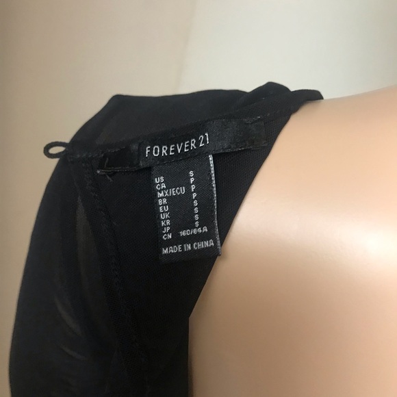 Forever21 - Picture 2 of 3